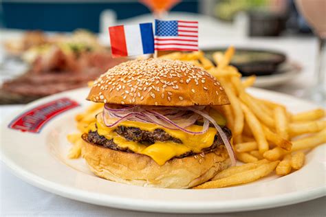 Pair it with a side of fries or slaw and wash it down with a healthy juice or lemonade. . Best burgers in washington